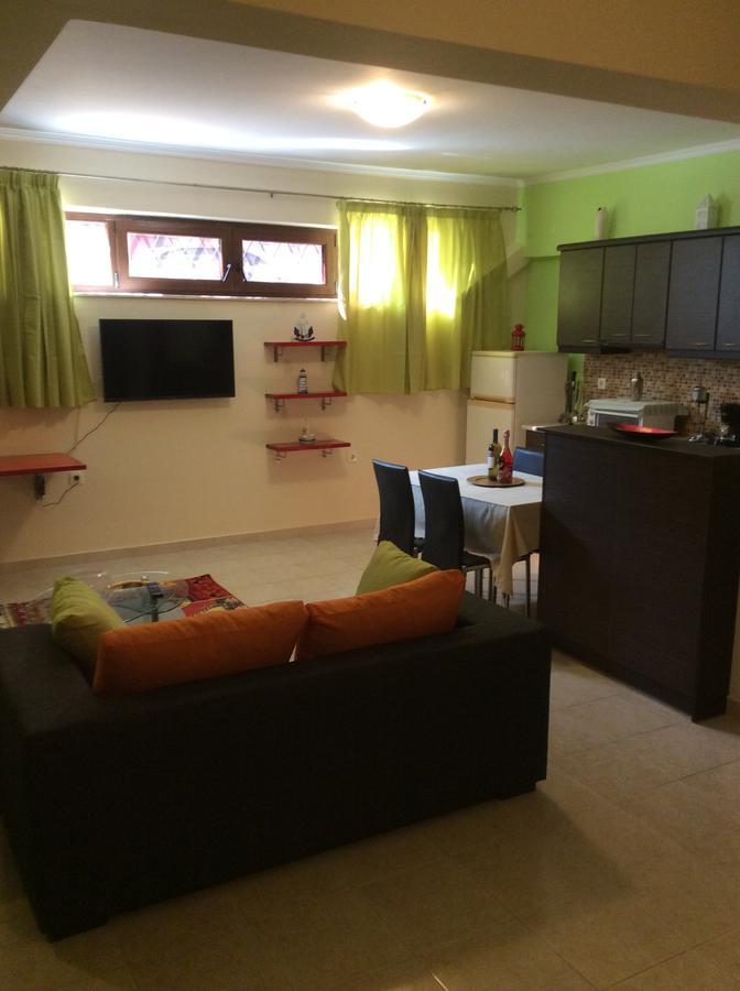 Modern Basement Apartment Gio Ii Zante Extérieur photo